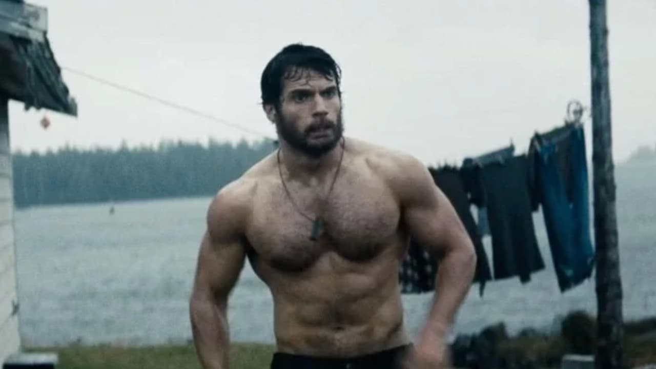 25 Movie Star Physiques - Henry Cavill